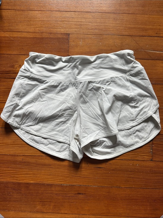 lululemon athletica Pants - lululemon athletica White Women’s Speed Up Athletic Shorts 4”
